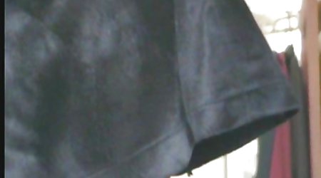 نوجوان اسپانیایی به دنبال یک پسر در به او را در کیسه فاک