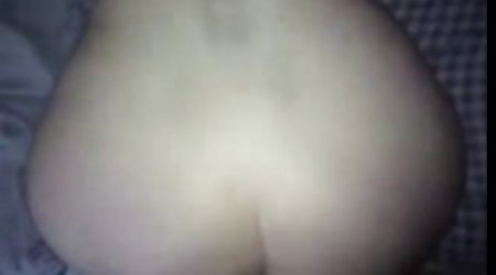 شوهر زن شلخته خود را با یک مرد شکار می کند